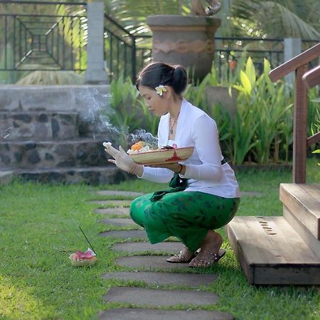 Hanaya Ubud Villa Exterior photo